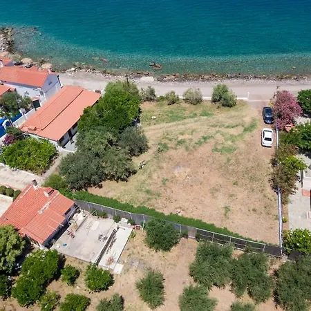 Дом отдыха On The Wave With Amazing View Paralia Kallonis