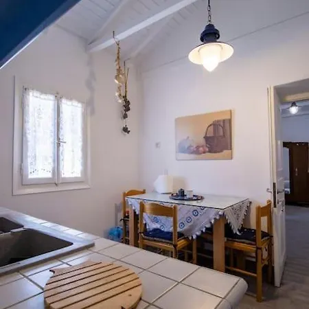 Holiday home On The Wave With Amazing View Paralia Kallonis